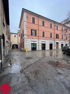 zoom immagine (Appartamento 120 mq, soggiorno, 2 camere, zona Forlì - Centro)