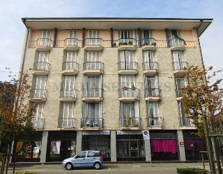 zoom immagine (Appartamento 130 mq, soggiorno, 3 camere, zona Sannazzaro Dè Burgondi - Centro)