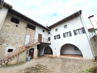 zoom immagine (Casa a schiera 130 mq, 3 camere, zona Pozzo)
