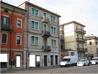 zoom immagine (Appartamento 85 mq, soggiorno, 2 camere, zona Borgo Roma)